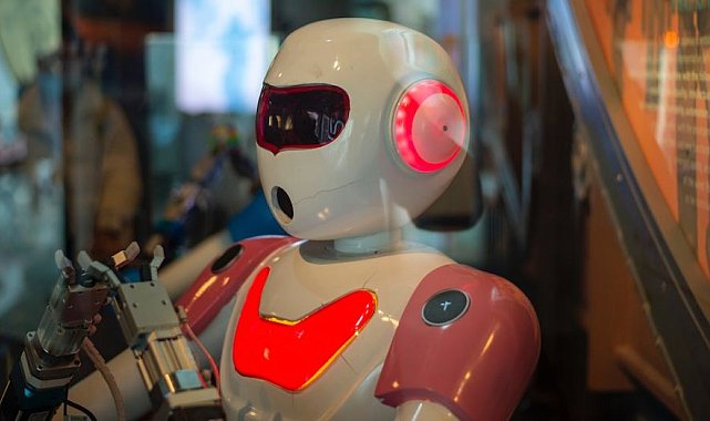 Çin, yaşlanan nüfusunun bakımı için robotlardan yararlanmak istiyor
