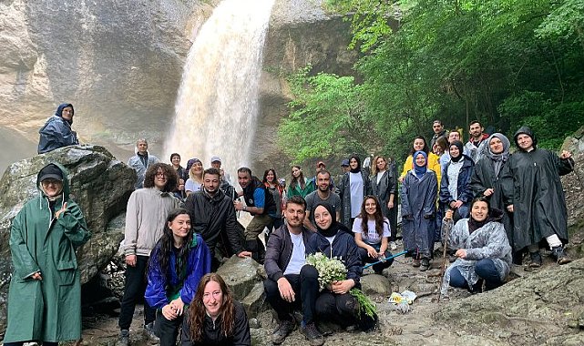 Doğa tutkunlarının adresi Doğançay Şelalesi oldu