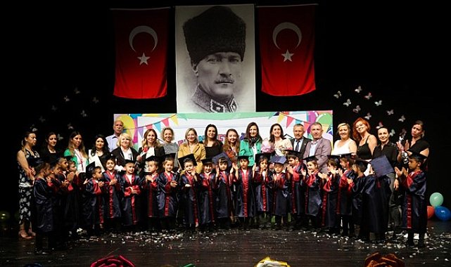 Eskişehir'de minikler ilk diplomalarını aldı