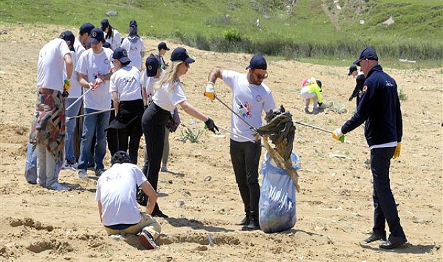 ICA Gönüllüleri, temiz dünya için 200 kilo atığı ayrıştırdı