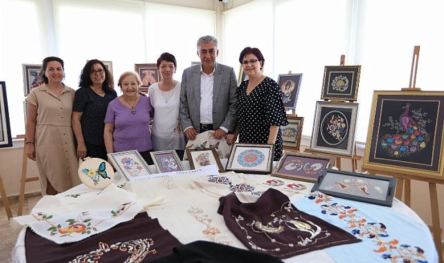 İzmir Güzelbahçe'de kadın emeği beğeni topladı