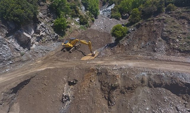 Manisa Sarıgöl'de heyelana anında müdahale