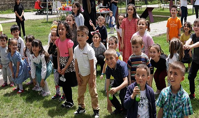 Öksüt Madencilik doğayı koruyor, geleceğe ışık tutuyor