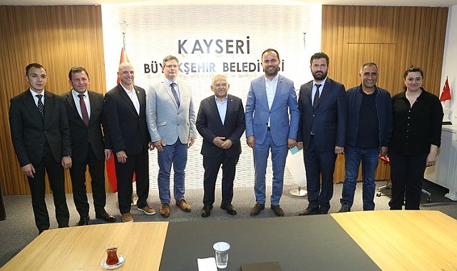 Özel sporculardan Memduh Büyükkılıç'a ziyaret