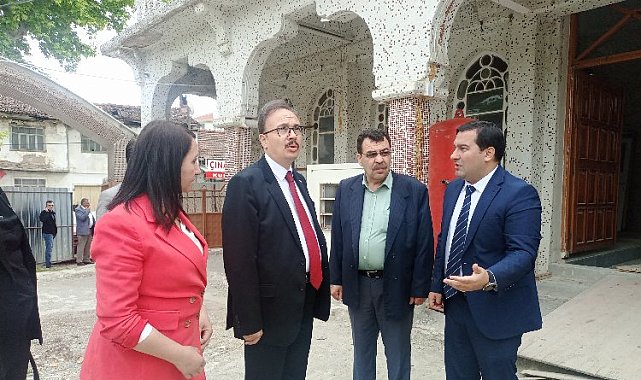 Pazaryeri'nde restore edilen tarihi camiye Vali Kızılkaya'dan inceleme