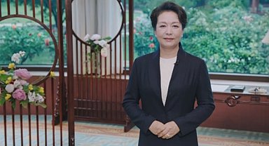 Peng Liyuan'dan Çin-Afrika Kadınları Forumu'na görüntülü mesaj