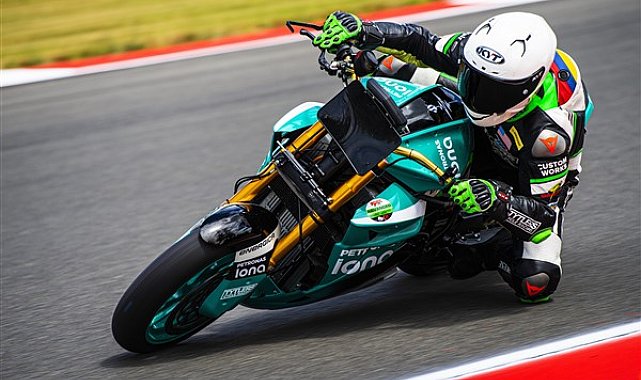 PETRONAS Madeni Yağlar ve Energica birlikte yeni zirvelere koşuyor