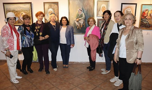 'Sanat Yaratır Kadın Yaşatır' sergisi açıldı