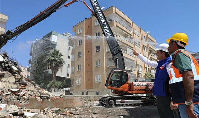 Şanlıurfa’da depremin izleri siliniyor