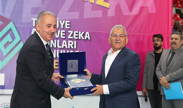 Türkiye Akıl ve Zeka Oyunları Turnuvası düzenlendi
