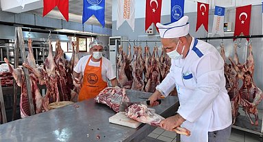 Üsküdar’da 10 binden fazla aileye 50 ton kurban eti dağıtıldı