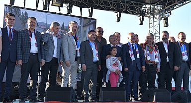 Vali Çiçek ve Başkan Büyükkılıç, Akkışla Yoğurt Bayramı ve Kilim Festivali'ne katıldı