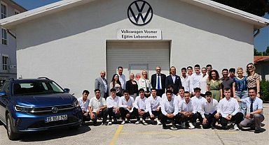Vosmer Otomotiv mesleki eğitim desteğiyle öğrencilerin yanında