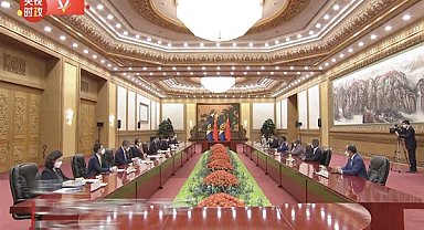 Xi Jinping, Barbados Başbakanı'yla bir araya geldi