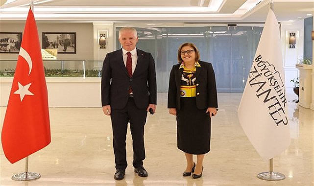 Yeni İstanbul Valisi Gül, Başkan Şahin’e veda ziyaretinde bulundu