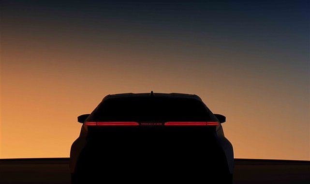Yeni Toyota C-HR’ın dünya prömiyerine sayılı günler kaldı