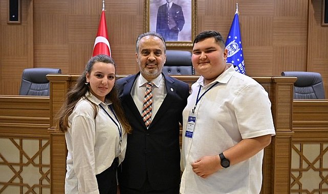 Yerel ve ulusal sorunlara genç bakış