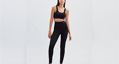 Yoga severlere konforlu seçenekler Skechers’ta