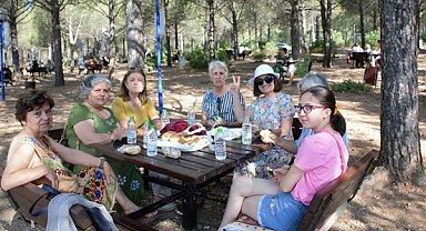 100 Yaş Evi üyeleri piknikte buluştu
