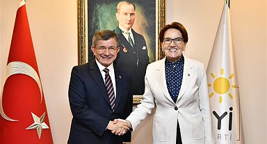 Akşener, Davutoğlu ile görüştü