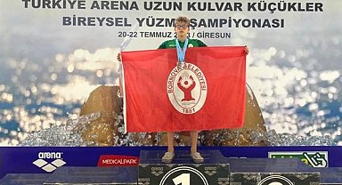 Arda Kafadar, yüzmede Türkiye 2.si oldu