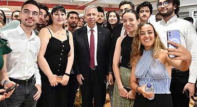 Başkan Yavaş, üniversitelilerle bir araya geldi