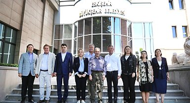 CHP'li milletvekillerinden Başkan Büyükerşen’e ziyaret