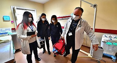 Eşrefpaşa Hastanesi’nin evde bakım ekipleri 18 bin kişiyi tedavi etti