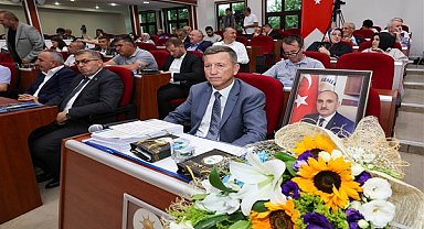 Fevzi Kılıç'ın yeri çiçeklerle süslendi