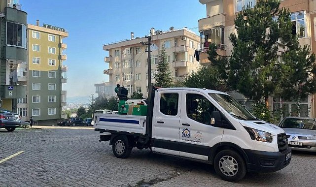 Gebze'de ilaçlama çalışmaları sürüyor