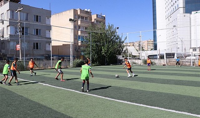 Haliliye’de gençlerin adresi yaz spor okulları oluyor