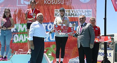 Kayseri’de 15 Temmuz Demokrasi ve Milli Birlik Günü Koşusu düzenlendi