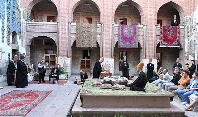 Konya’da “Matbah-ı Şerif Yaşayan Mevlevihane” programı düzenlendi
