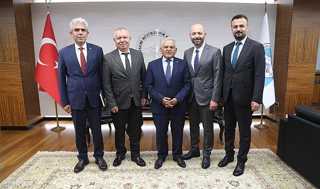 Memduh Büyükkılıç'a kültürel ziyaret