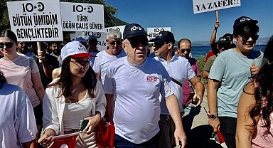 Özdağ, ‘100. Yıl Cumhuriyet Doğa Yürüyüşü’ne katıldı
