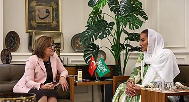 Suudi Arabistan Prensesi, Başkan Şahin’i ziyaret etti