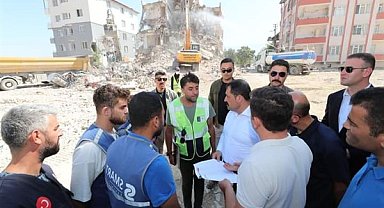 Vali Masatlı, enkaz kaldırma çalışmalarını inceledi