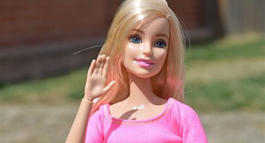 Barbie, çocuklarda fiziksel ve ruhsal sorunlara neden oluyor