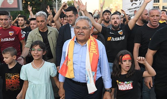 Başkan Büyükkılıç’tan Mondi Home Kayserispor’a destek