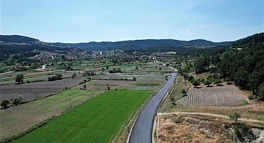 Büyükşehir Belediyesi, ilçelerde asfalt serimine devam ediyor