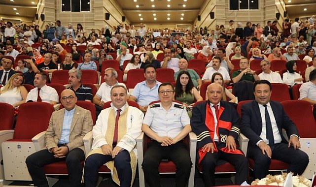 ERÜ Eğitim'de mezuniyet heyecanı