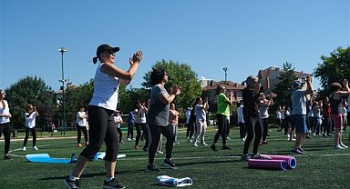 Eskişehir Büyükşehir Belediyesi’nin parklarda spor etkinlikleri sona erdi