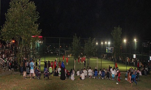 Ferizli'de 15 Temmuz Demokrasi Ve Milli Birlik Günü Futbol Turnuvası devam ediyor