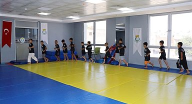 Gençler, yaz tatilini Haliliye Belediyesiyle geçiriyor