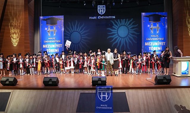 Haliç Üniversitesi, Kids Acedemy'de ilk mezunlarını verdi