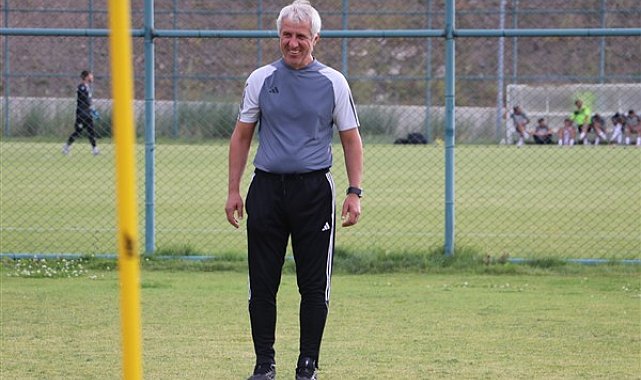 Karaköprü Belediyespor Teknik Direktörü Durmuş, hazırlık maçını değerlendirdi