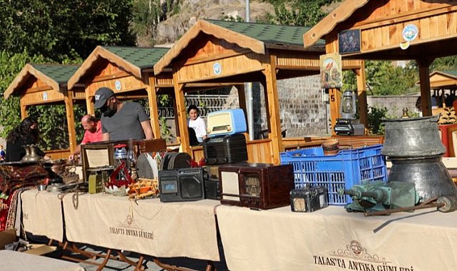 Kayseri Talas'ta Antika Pazarı'na yoğun ilgi