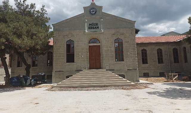 Kent Müzesi Meydanı çalışmaları devam ediyor