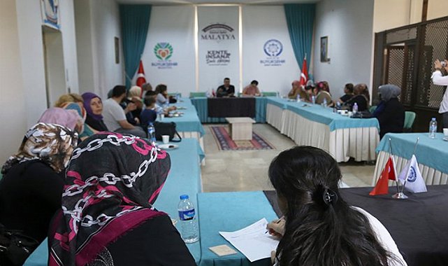 Malatya'da 'Yalnız Değilsiz' projesine start