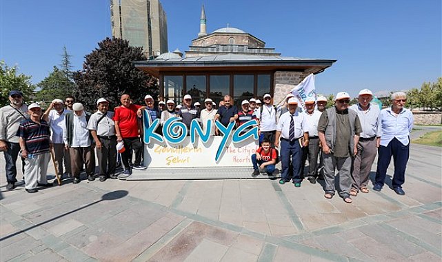Merkezsev Huzurevi sakinleri Konya'yı gezdi